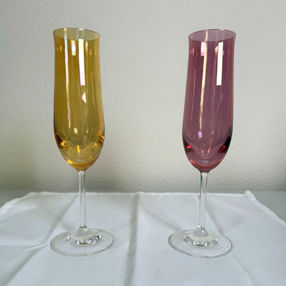 Gorgeous Set of 2 Stemmed Champagne Flutes Amber & Purple Glass Solid Round